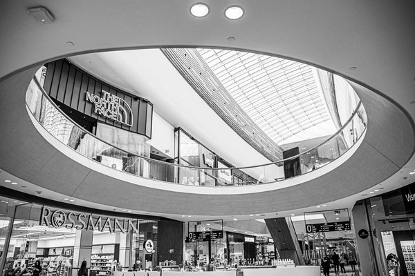 Quelles sont les meilleures astuces pour économiser dans les outlets?